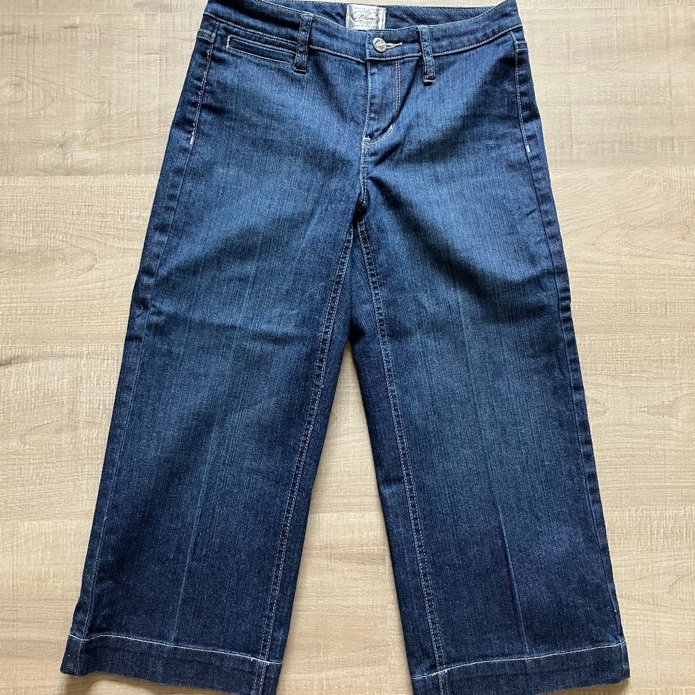 White House Black Market Jean Capri